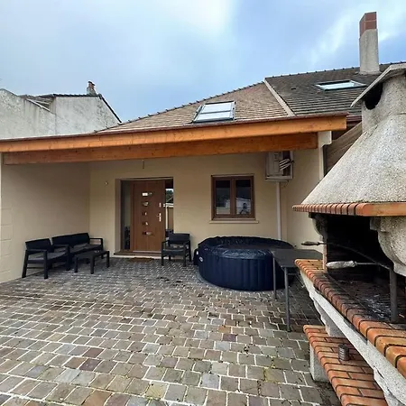 House Bbq Jacuzzi 6p